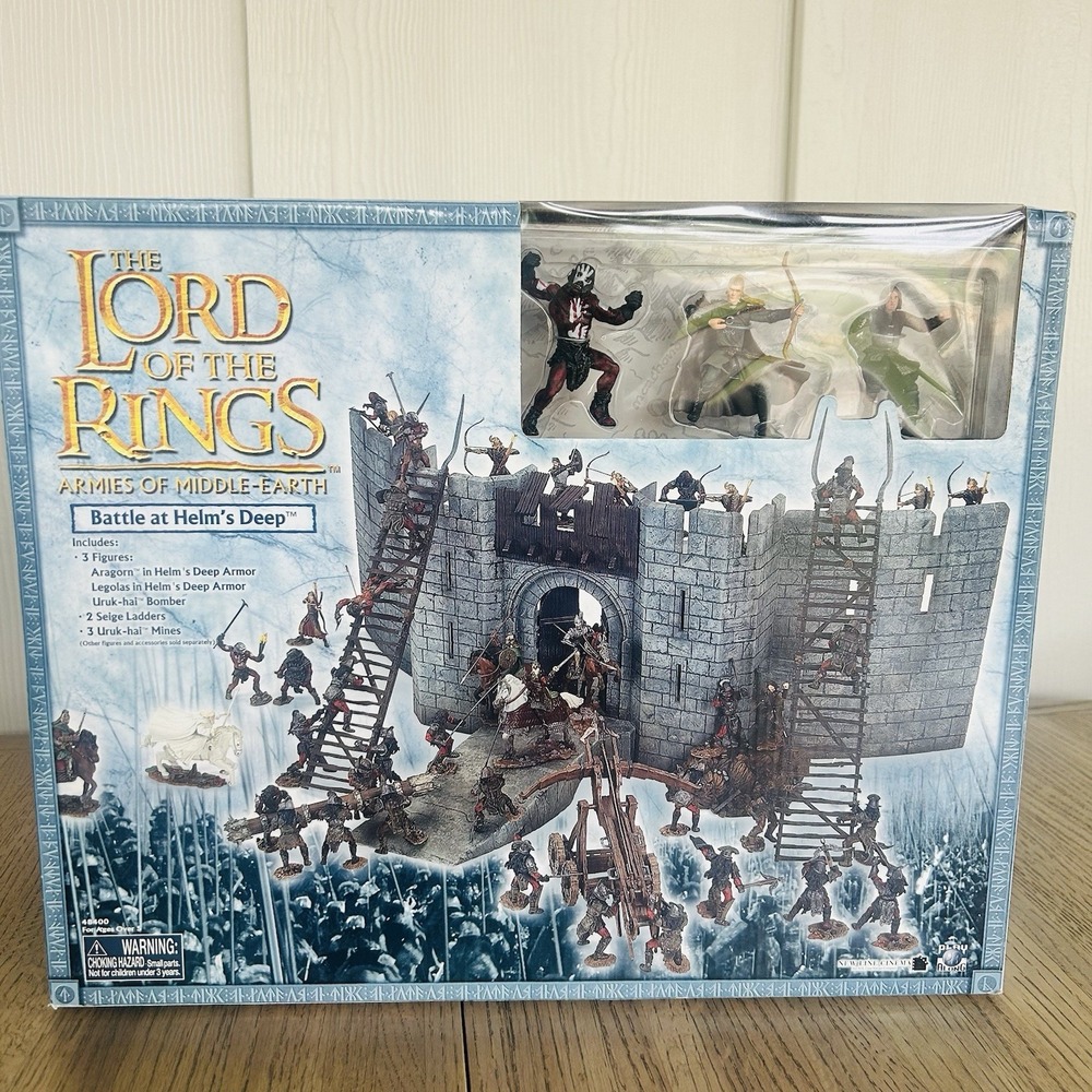 Armies of Middle-Earth Battle at Helm's Deep Aragorn Legolas Uruk-hai LOTR